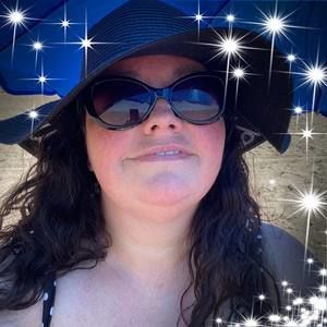 Meet your Posher, Angie